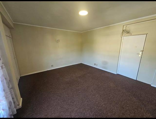 0 BEDROOM PROPERTY TO RENT IN RONDEBOSCH